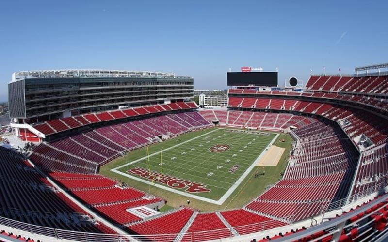 劳拉,伍兹荣获,全球最美女,足彩,体彩,彩票,体育彩票,足球彩票,彩票合买,乐发彩票