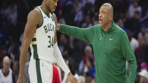 谷爱凌在崇礼世界杯大放异彩，轻松晋级决赛——北京日报客户端讯