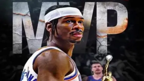 麥凱恩與馬克西攝影瞬間，展現關鍵時刻堅定支持